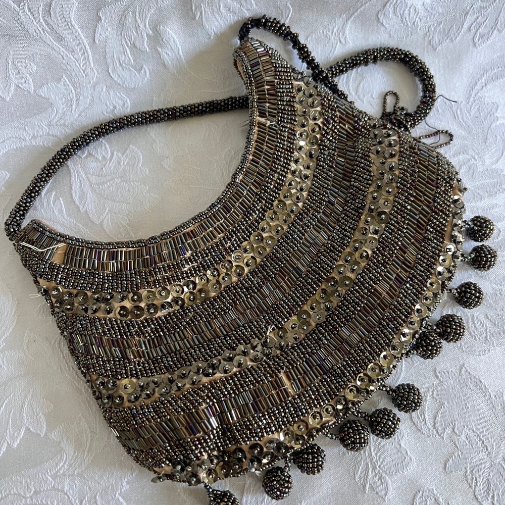 See note* Amazing flapper beaded black gold satin purse dangle ball bottom  20's